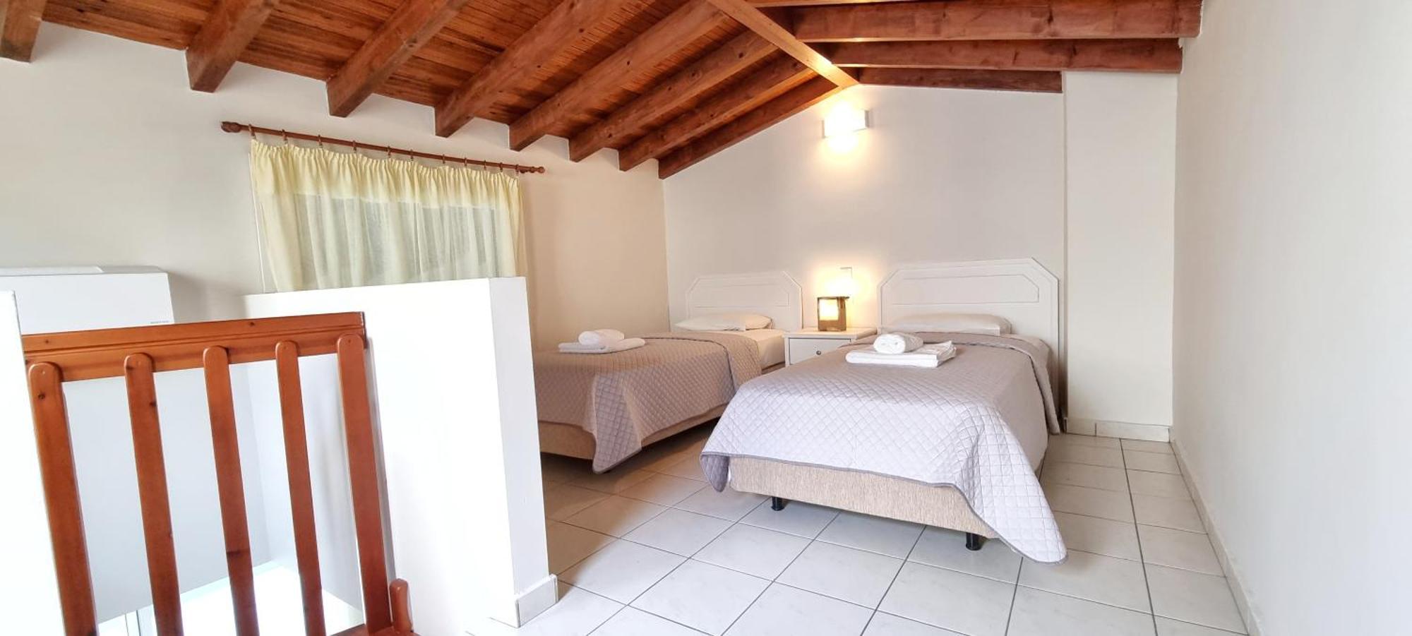 Bungalow White Apartments Polychrono Room photo